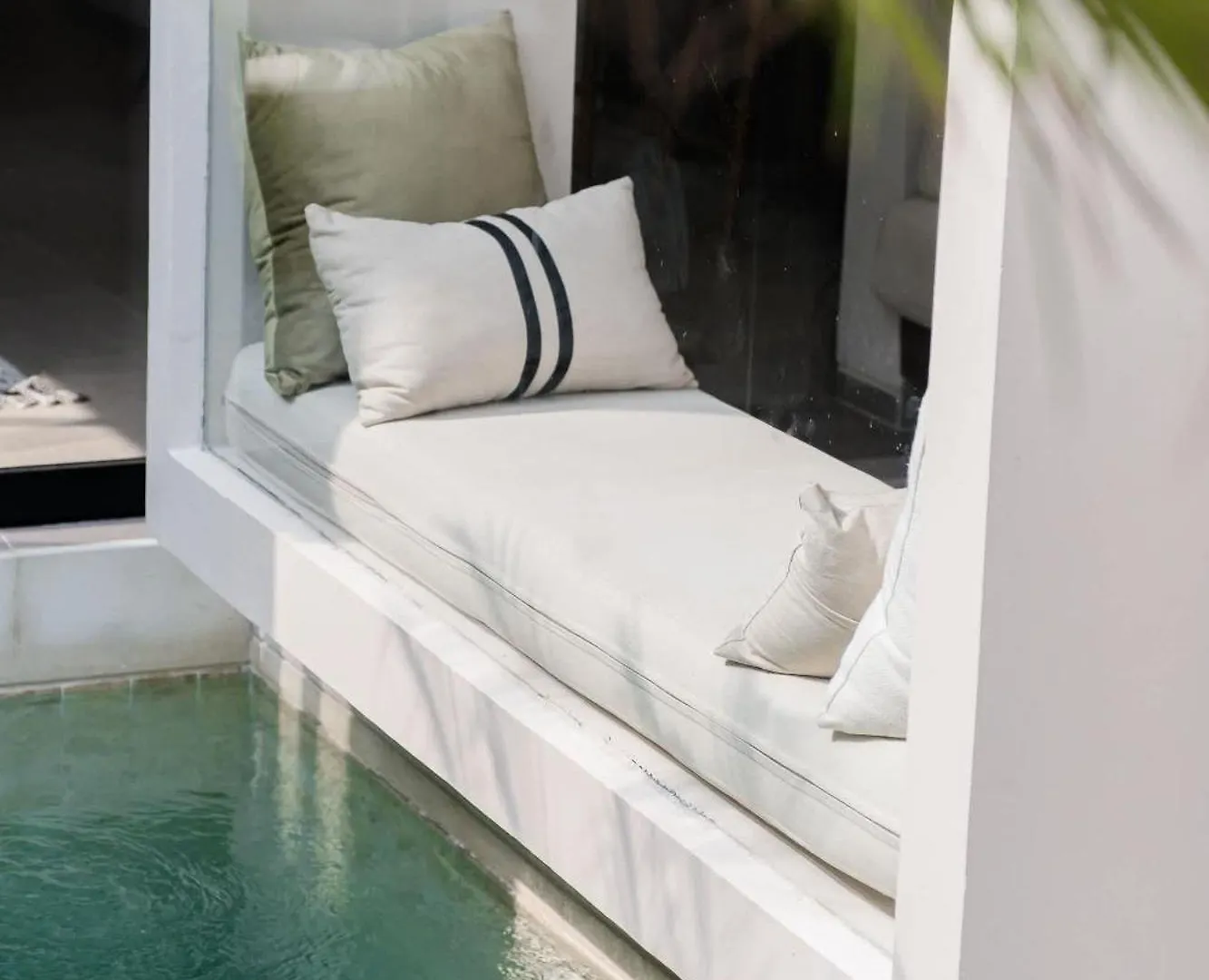 Modern Tropical Villa With Pool In Uluwatu Pecatu  Indonesia