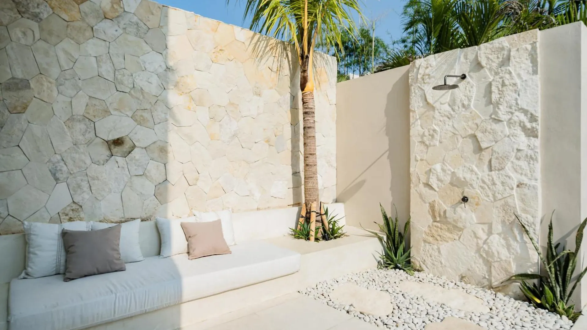 Modern Tropical Villa With Pool In Uluwatu Pecatu   Pecatu (Bali)