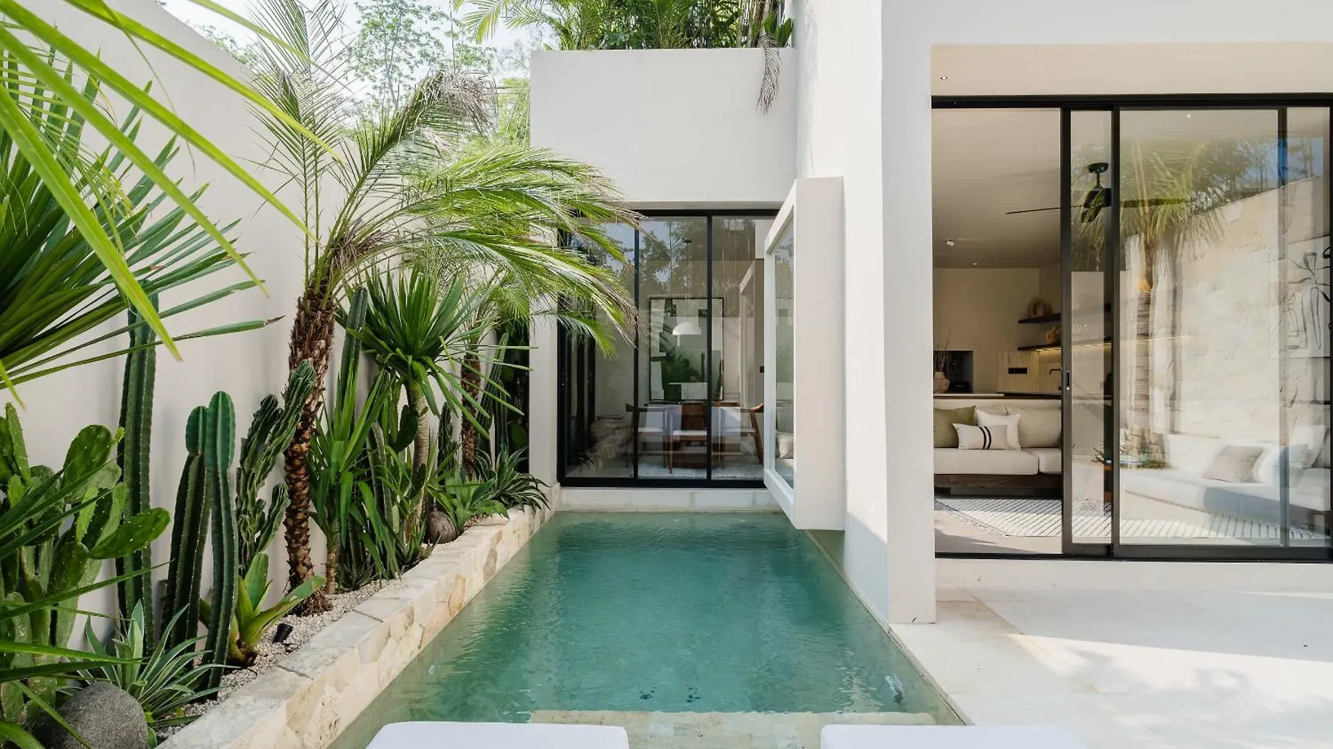 Modern Tropical Villa With Pool In Uluwatu Pecatu