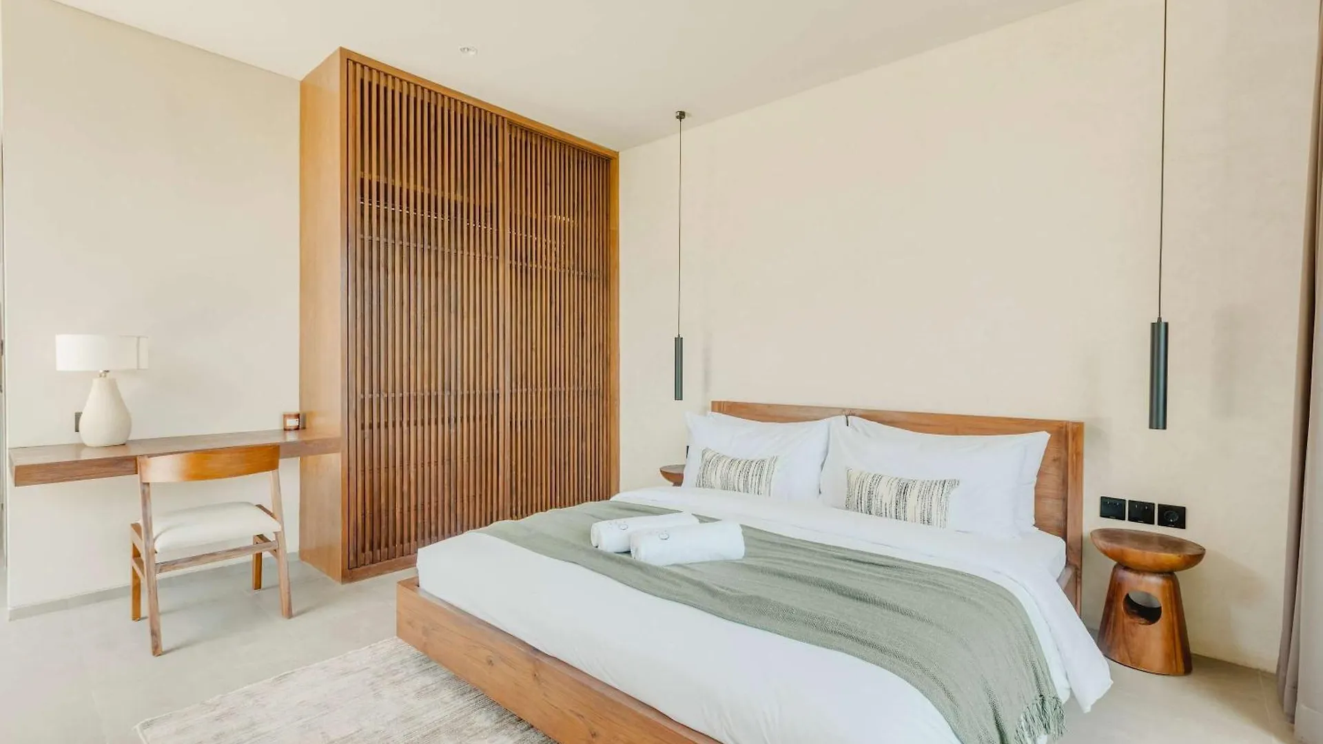 Modern Tropical Villa With Pool In Uluwatu Pecatu