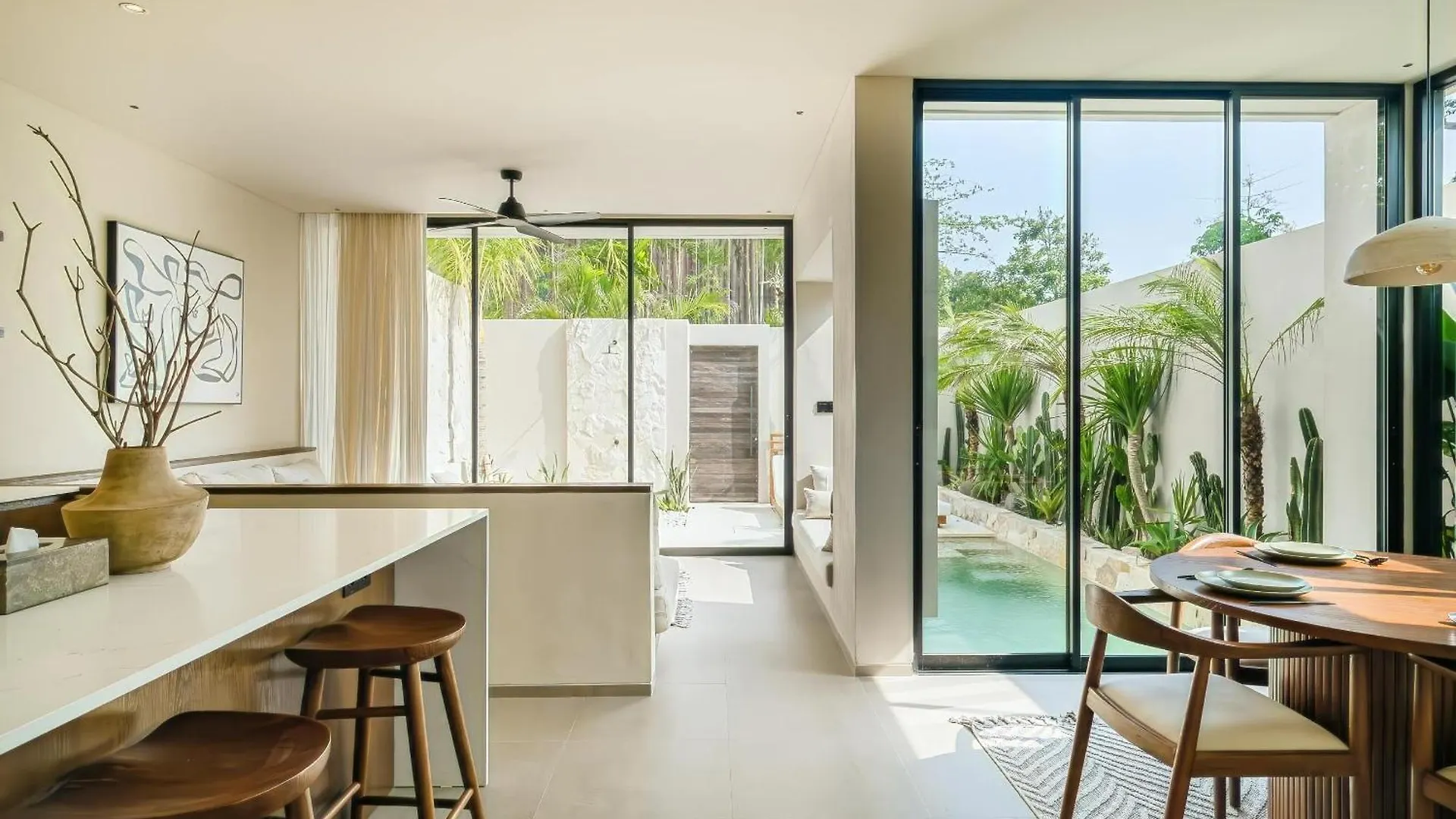 Modern Tropical Villa With Pool In Uluwatu Pecatu