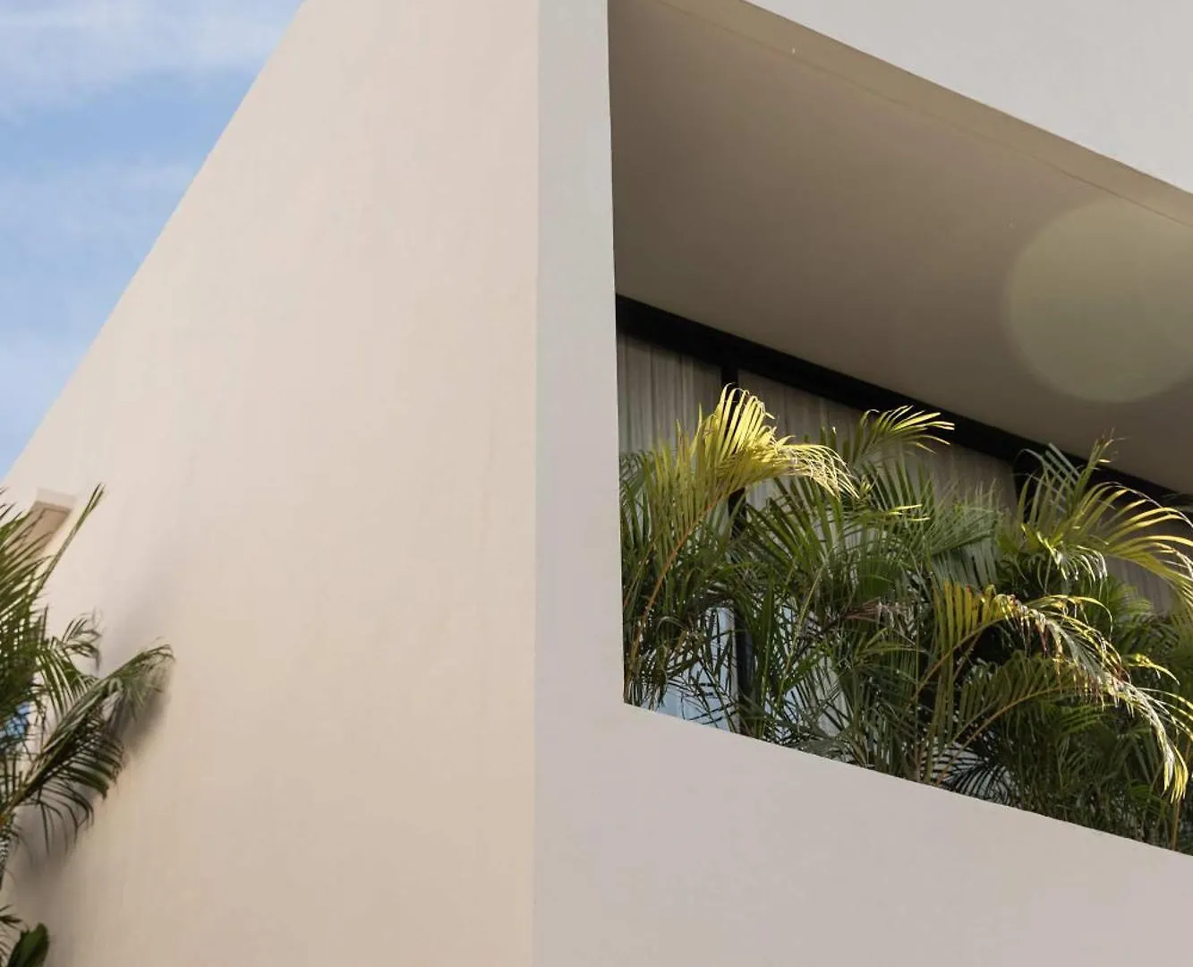 Modern Tropical Villa With Pool In Uluwatu Pecatu